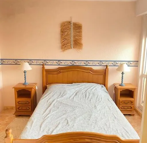 T2 Climatise A 2 Min Du Mole Avec Balcon Et Piscine Apartament *